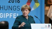 Bundeskanzlerin Angela Merkel beim Forschungsgipfel 2016 von Stifterverband, Leopoldina und EFI in Berlin. Quelle: obs/Stifterverband für die Deutsche Wissenschaft/Stifterverband/David Ausserhofer